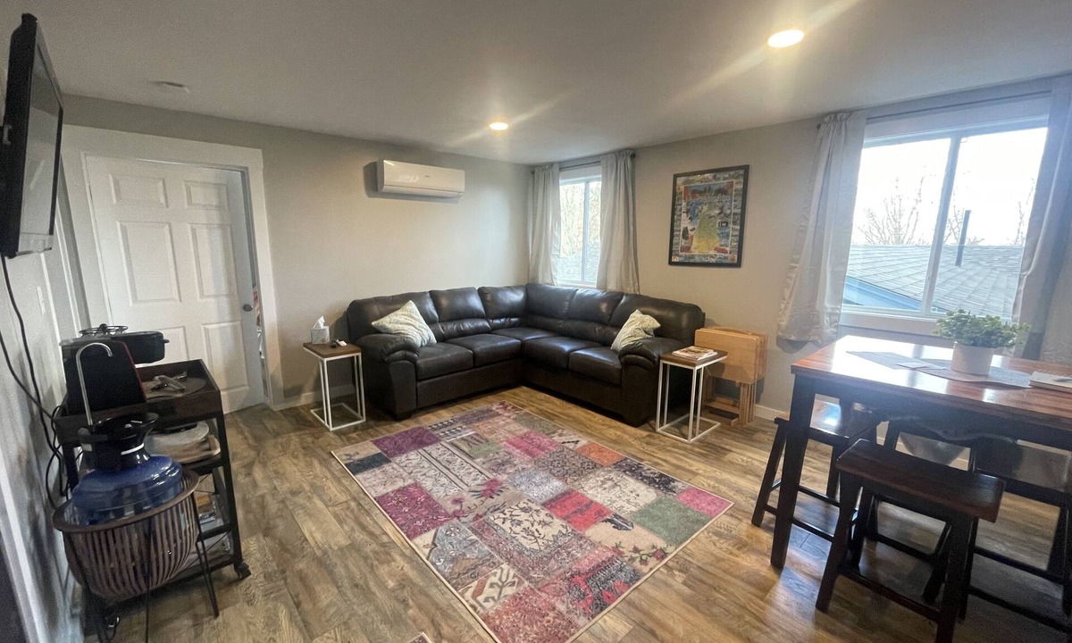 Bethlehem Apartment | 2 Bedroom Mountain Retreat on 9 Acres | Walk to Downtown Bethlehem