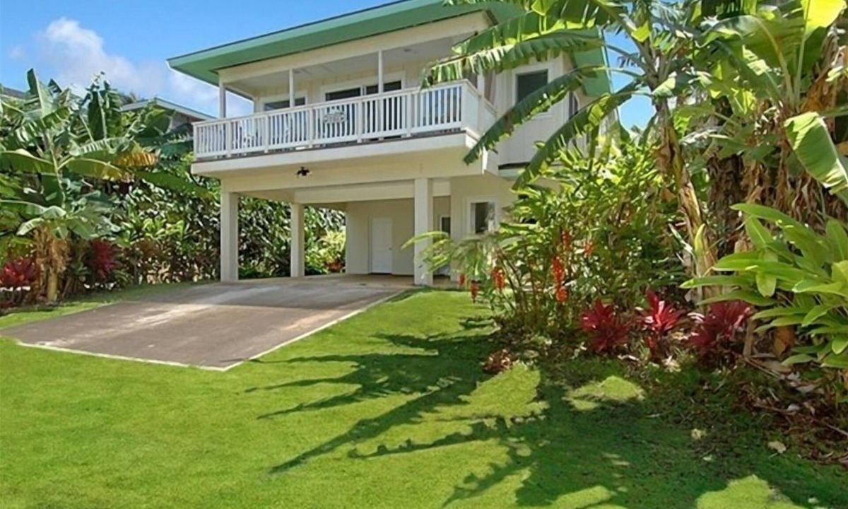 Poipu House | 2BD/2BA Poipu Beach House with AC Walk to Brennecke's and Poipu Beach Park