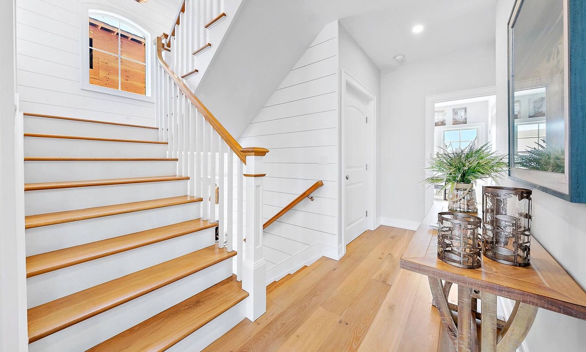 South Beach Haven House | 5 Bdrms - 3 1/2 Baths - Sleeps 16