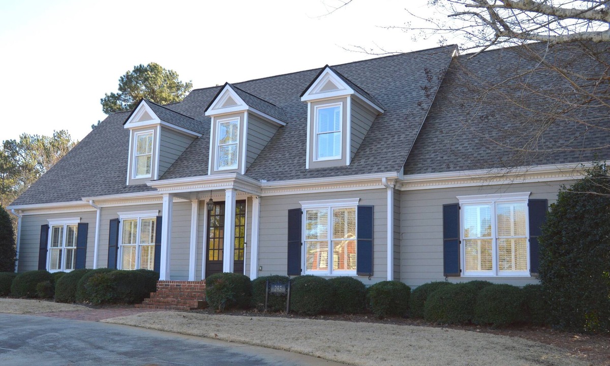 Athens House | 5 bed - Beautiful - 3 mi to UGA - 2026 Football & 2027 Graduation