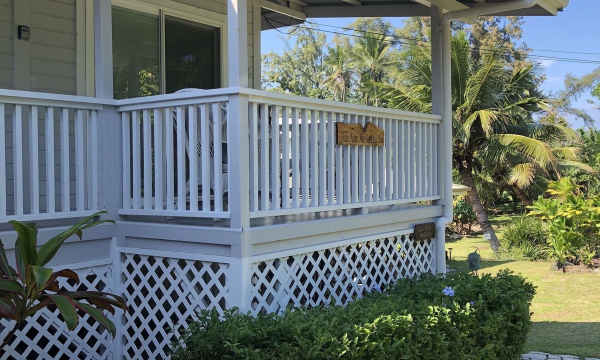 Keaukaha House | Beautiful One Bedroom AC Beach Cottage