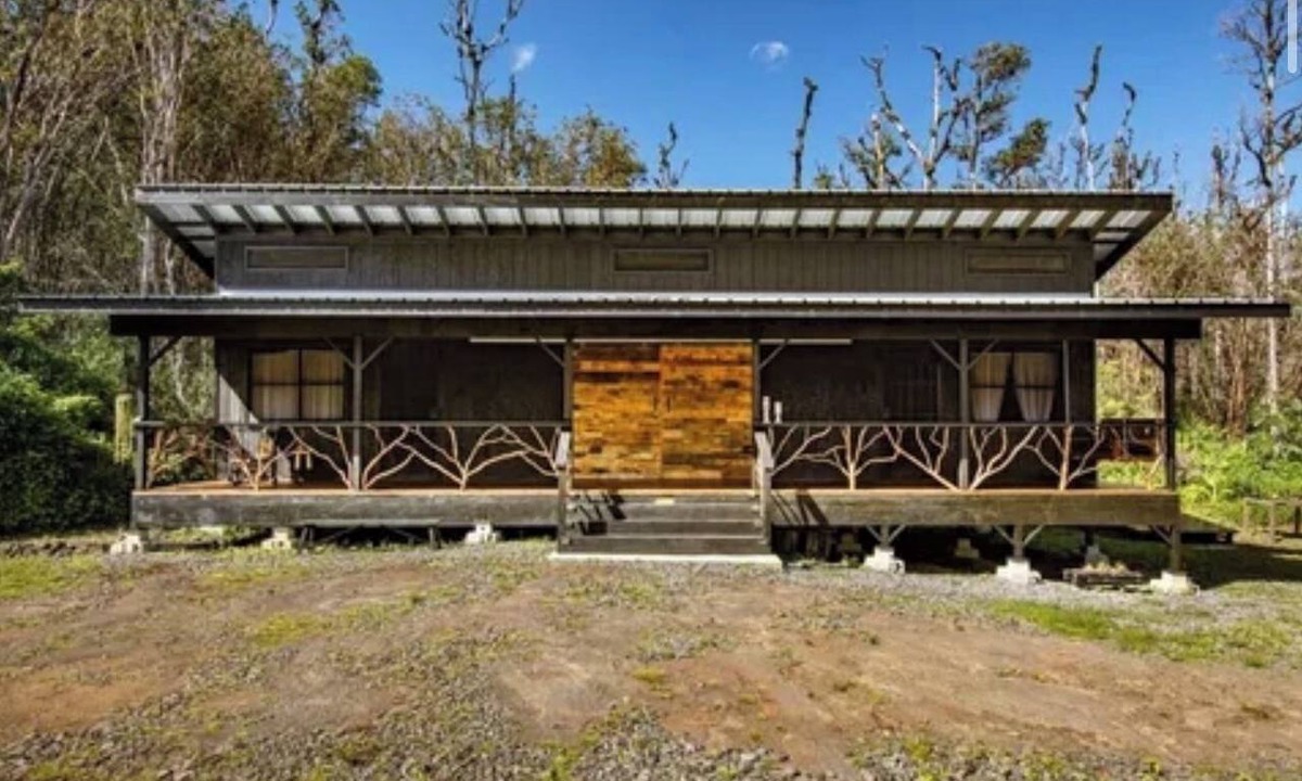 Hawaiian Acres Cabin | Charming 2-bedroom off grid cabin in peaceful Hawaiian Acres getaway