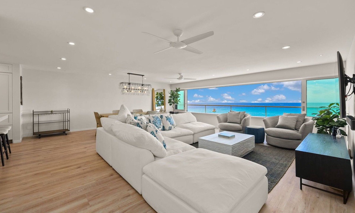 Diamond Head - Kapahulu - St. Louis Condo | Colony Surf unit 1503 1504
