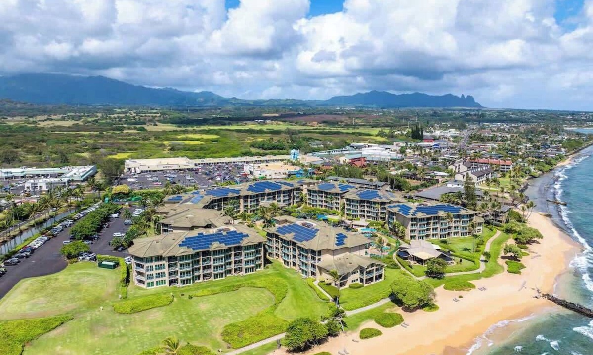 Wailua Condo | D401 - Top Floor Mountain Views, Sleeps 6, AC, Pool, Water Slide & Great Value!