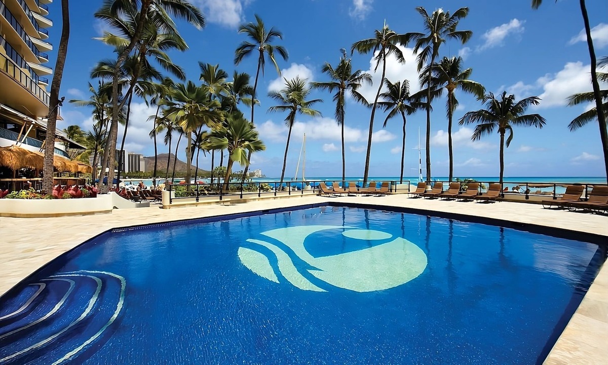 Waikiki Hotel | Enviable Honolulu Address! Beachfront, Spa, Pool, 3 Restaurants, Steps to Sand!