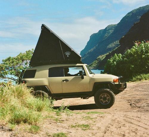 Wailua Other | Fully Decked All Tan FJ Cruiser!
