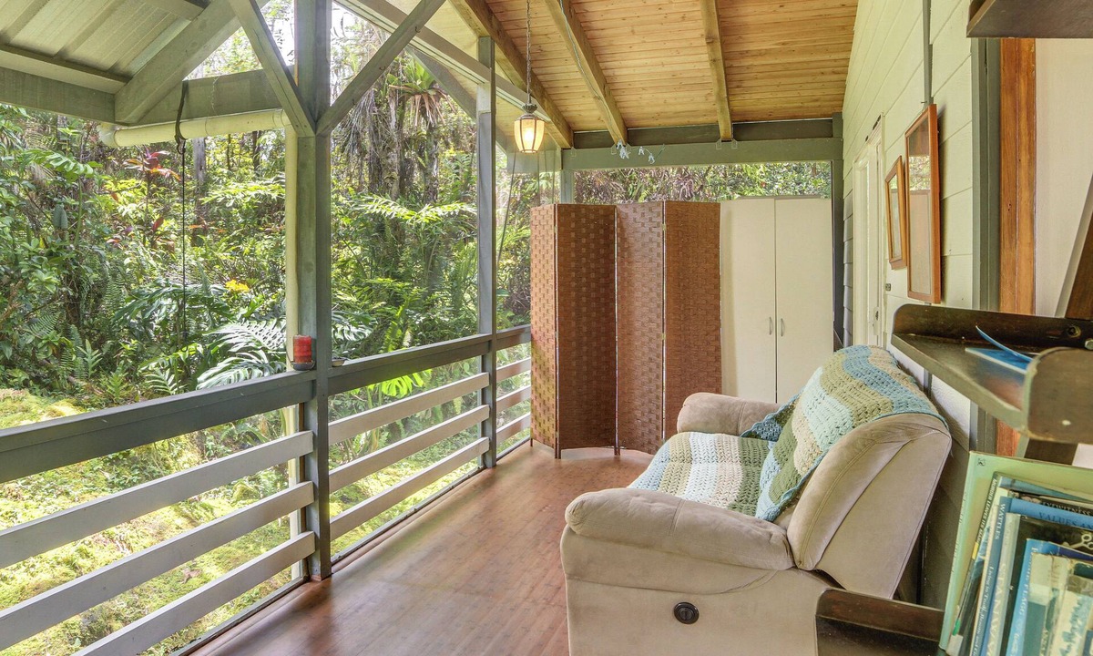 Hawaiian Acres House | Garden & Forest Views! Quiet Kurtistown Escape