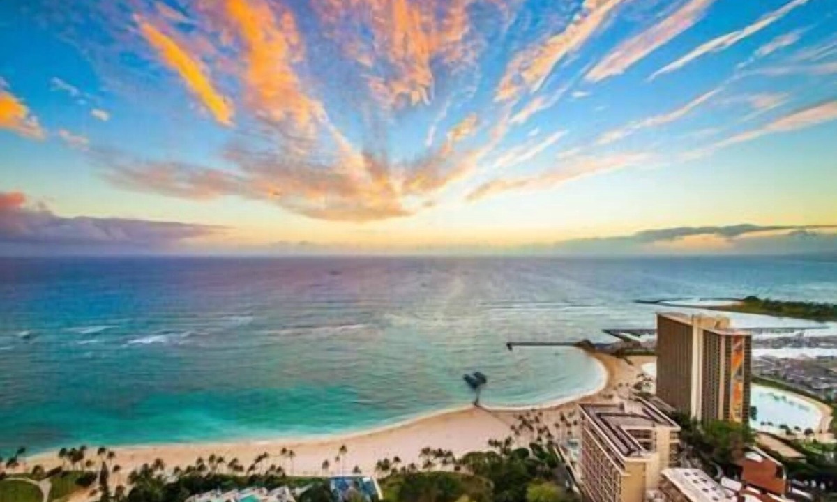 Waikiki Resort | Grand Islander HGVC Beachfront Resort & Spa, Pool!