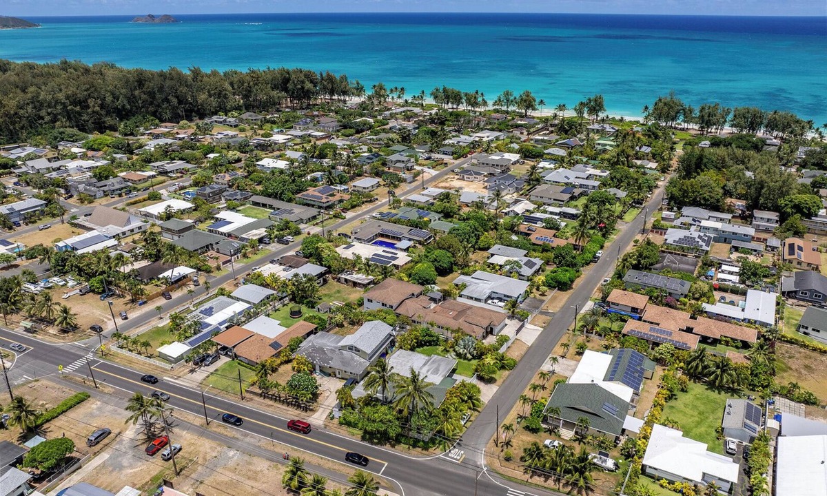 Waimanalo Beach House | Great Price! 2000sf 3 bedroom 3 bath Gated New House Steps from Waimanalo Beach