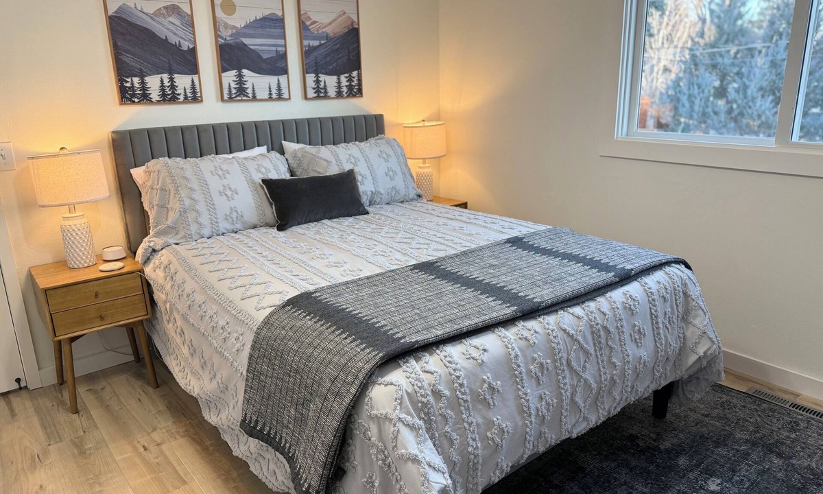 South Boulder House | Ideal location for a comfy Boulder retreat with all new flooring & furnishings!