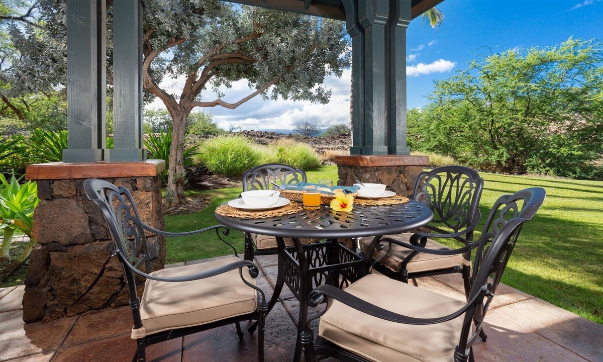 Kulalani House | Includes Mauna Lani Beach Club Pass! Workstation for remote work. Kulalani 205