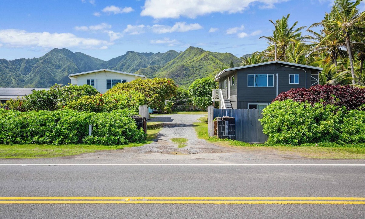 Hauula House | Island Oceanfront Getaway