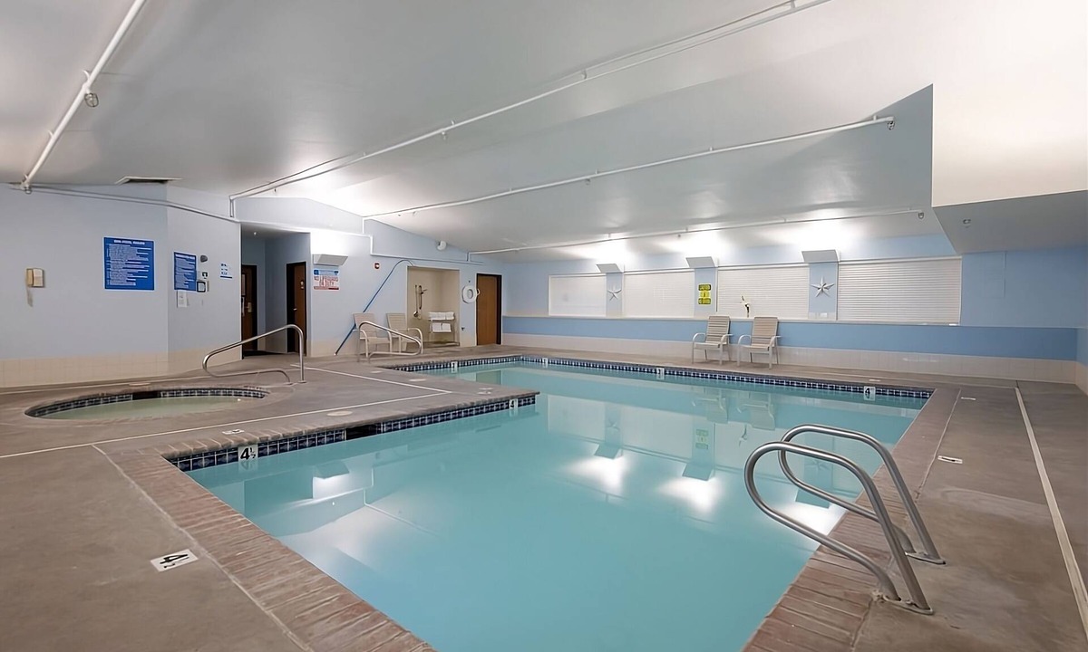 Pullman Hotel | Just a Minutes Drive to WSU! 2 Family-friendly Rooms w/Free Breakfast, Pool