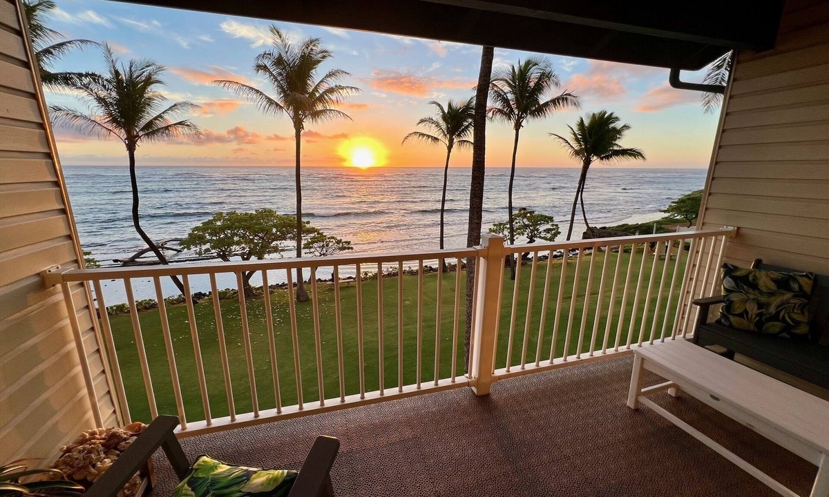 Kapaa Condo | Kapaa Shore Resort A307, Oceanfront, Walk to Shops, Restaurants, Beaches