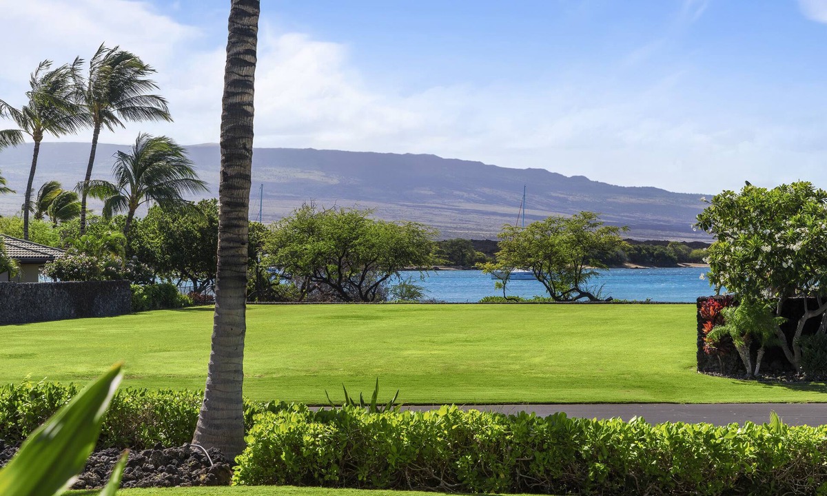 Waikoloa Condo | KOLEA 6D ~ 7th Night Free ~ JUST STEPS AWAY FROM ANAEHOOMALU BAY!