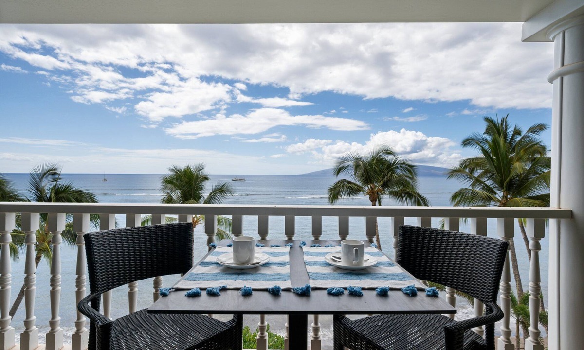 Historic Lahaina Front Street Apartment | Lahaina Shores 509 – Oceanfront Studio with Stunning Views