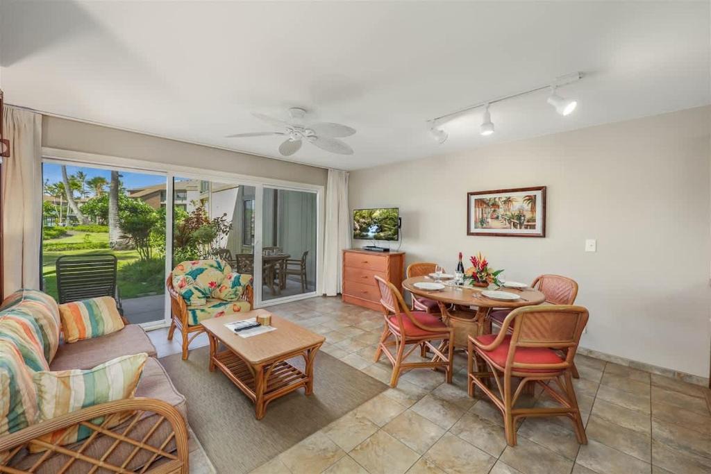 Kapaa House | Lush Garden Island Condo Pono Kai Resort H105