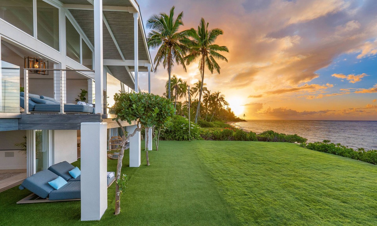 Waialua House | LUXURY 5+ Bedroom Including Separate Studio Apartment On Oahu's North Shore