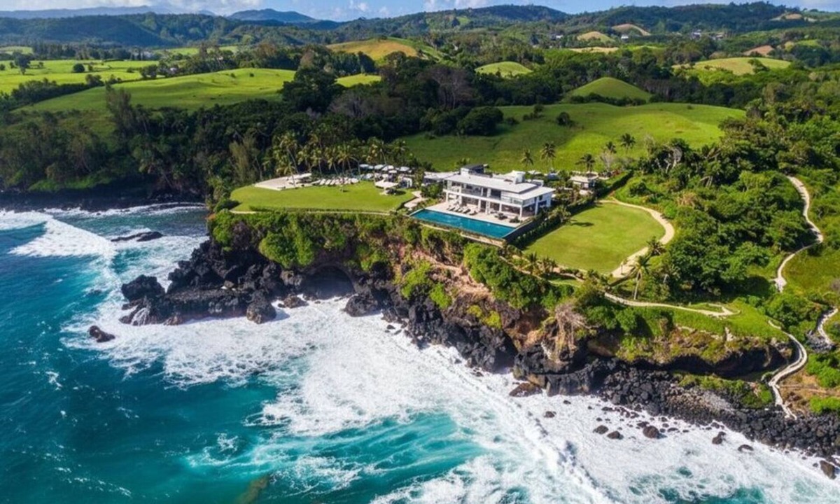 Ninole Villa | Luxury Hawaiian Oceanfront Estate