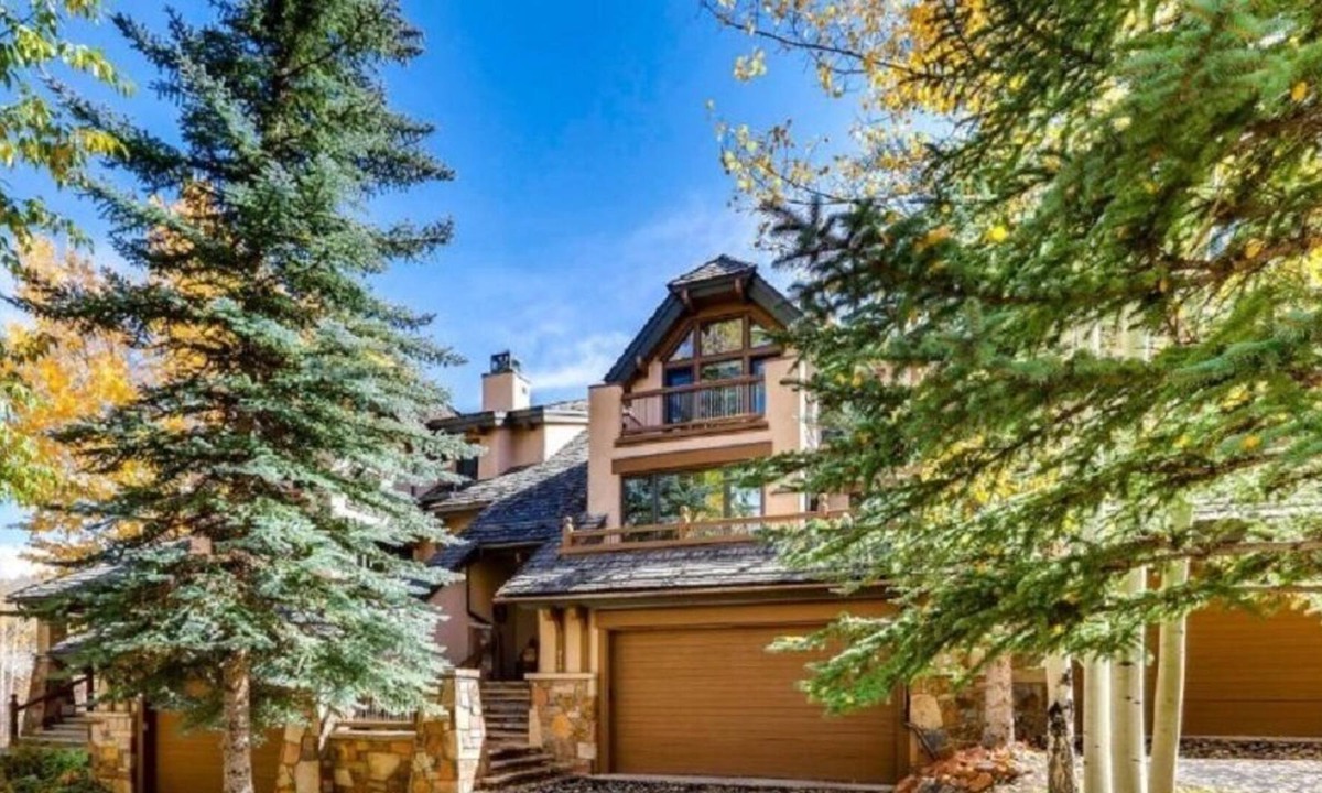 Snowmass Village House | Luxury ski-in ski-out 4 bedroom townhouse, private hot tub, outdoor BBQ grill