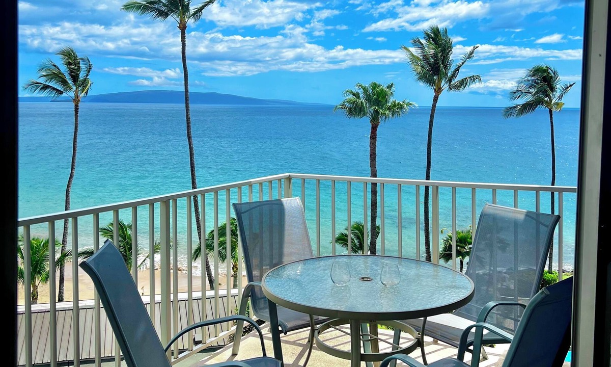Kihei Condo | Maui Sunset Oasis- Top Unit w/AC, watch whales from from Lanai (Dec-Apr)