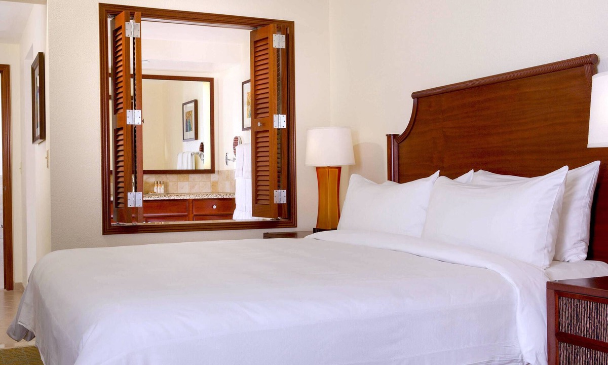 Ko Olina Resort | Mountain View - 1 Bedroom - Marriott's Ko Olina Beach Club - Full Resort Access