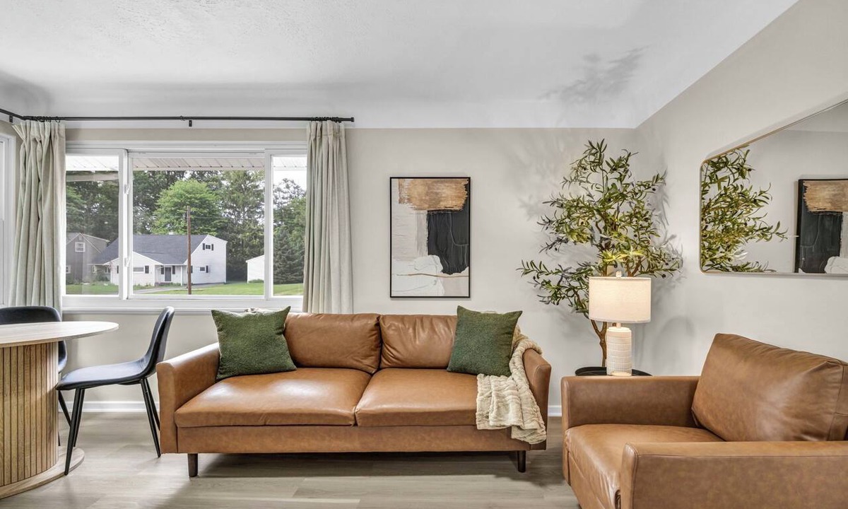 Berea House | NEW & Remodeled, Fully Fenced Yard & Dog-Friendly