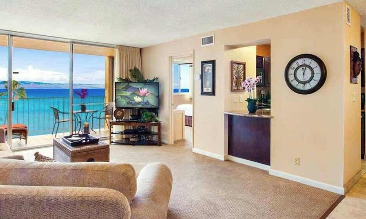 Kahana House | Ocean & Island views, AC, resort 1bedroom condo, AC, walk to shops & dining