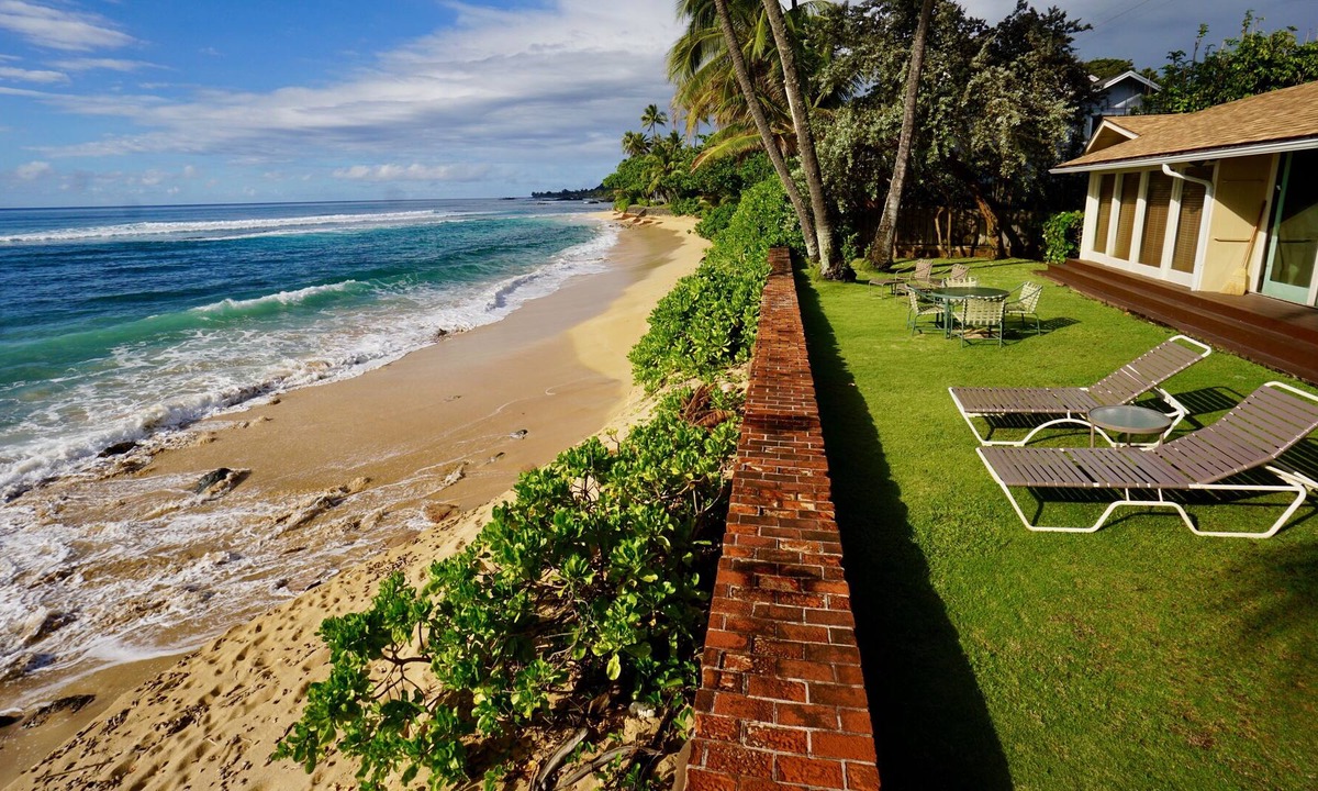 Waialee House | Oceanfront Home on White Sand Beach (legal licensed short stay)