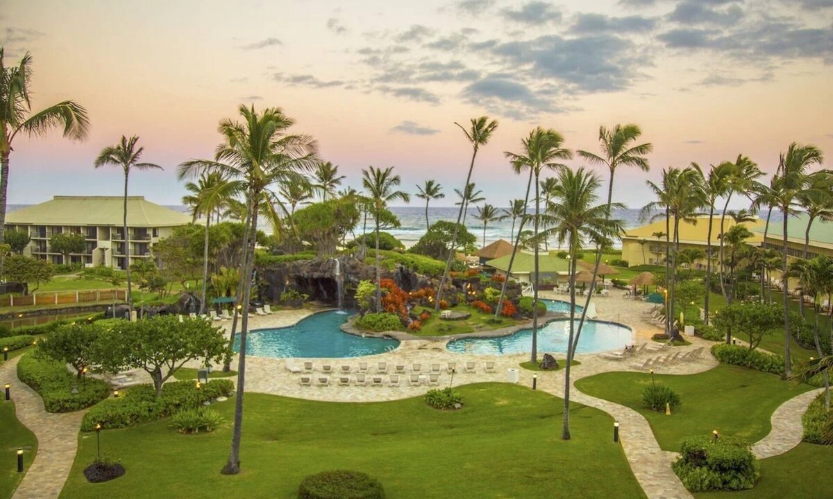 Hanamaulu Hotel | Oceanfront Unit Close to Waimea Canyon State Park
