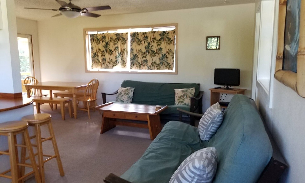 Pupukea House | OPEN NOW UNTIL AUG 18TH! PRICE DROPPED FOR SUMMER SAVINGS! STEPS TO SUNSET BEACH