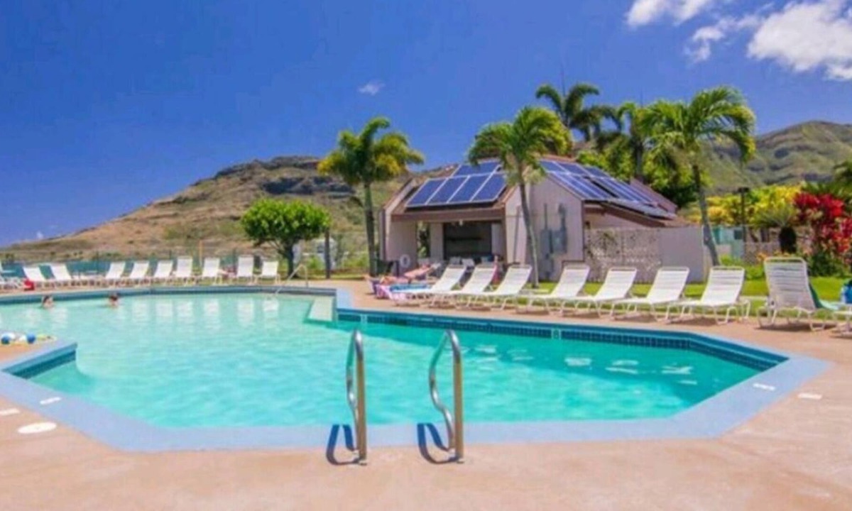 Nawiliwili Condo | Perfect location for exploring, steps from the beach!!