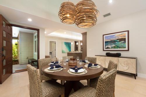 Kamuela House | ❤PiH❤OCEAN WAVE Resort Pool Waterslide Passes Enjoy Bikes Near Pool