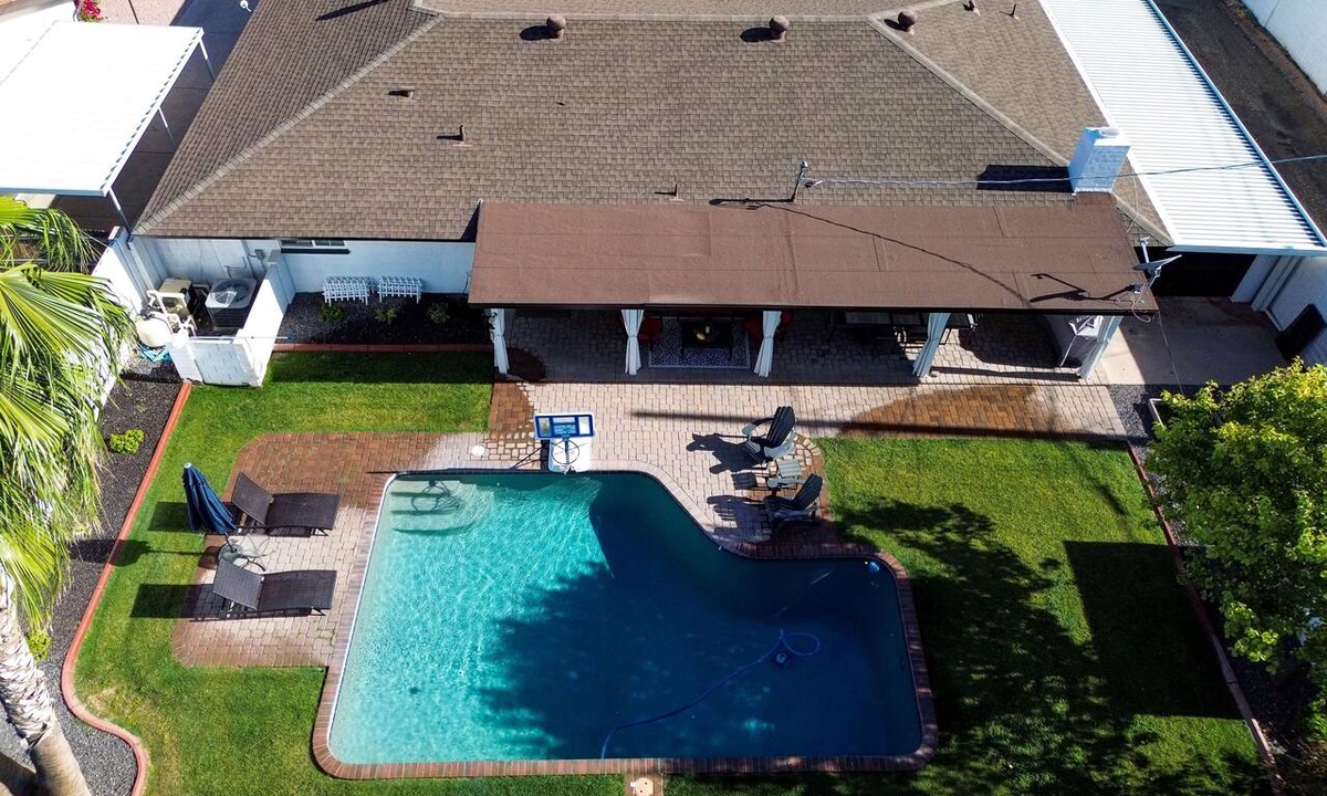 Scottsdale Country Acres House | Pool House Scottsdale - Play Starts Here! Heated Pool, Media Room + Old Town