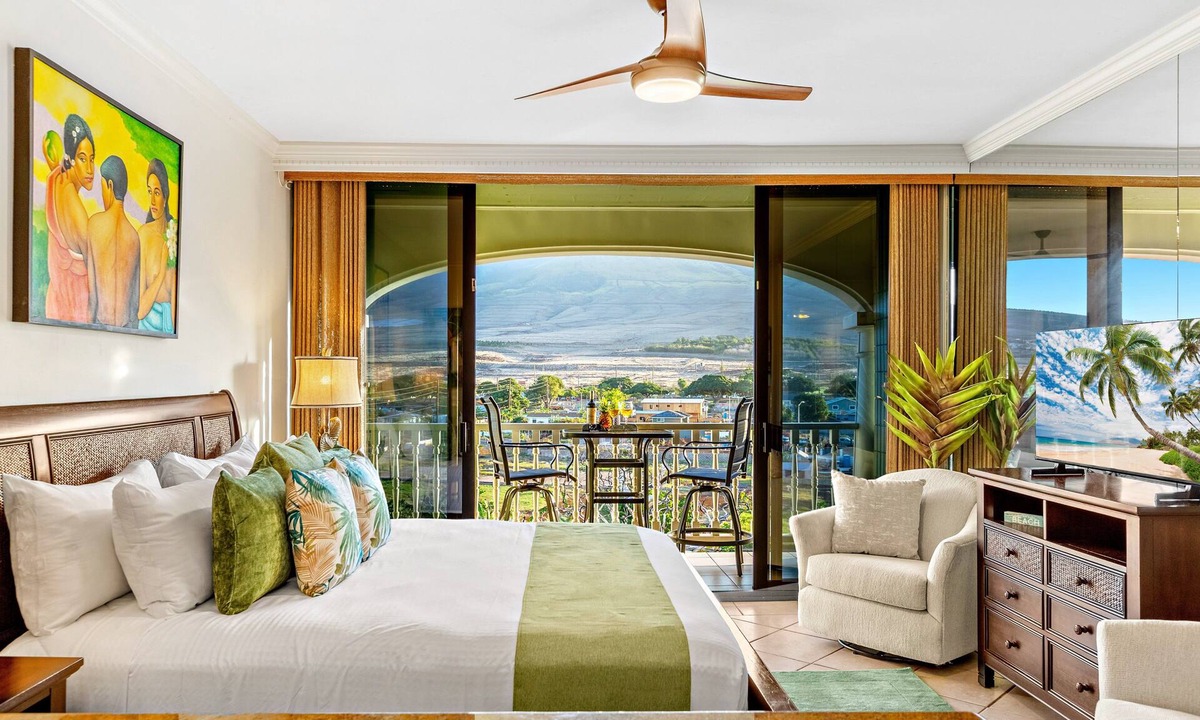 Historic Lahaina Front Street Condo | Scenic West Maui Mountain View Escape