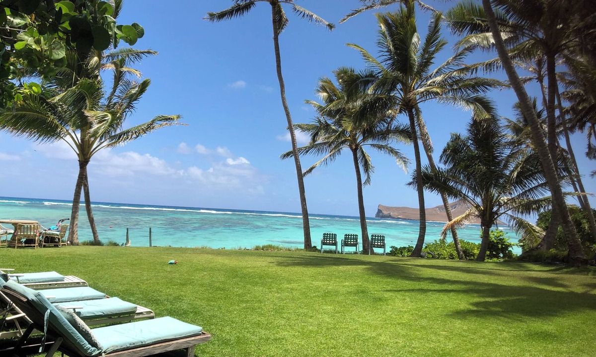 Waimanalo Beach House | Serene 2-bedroom bungalow in Waimanalo