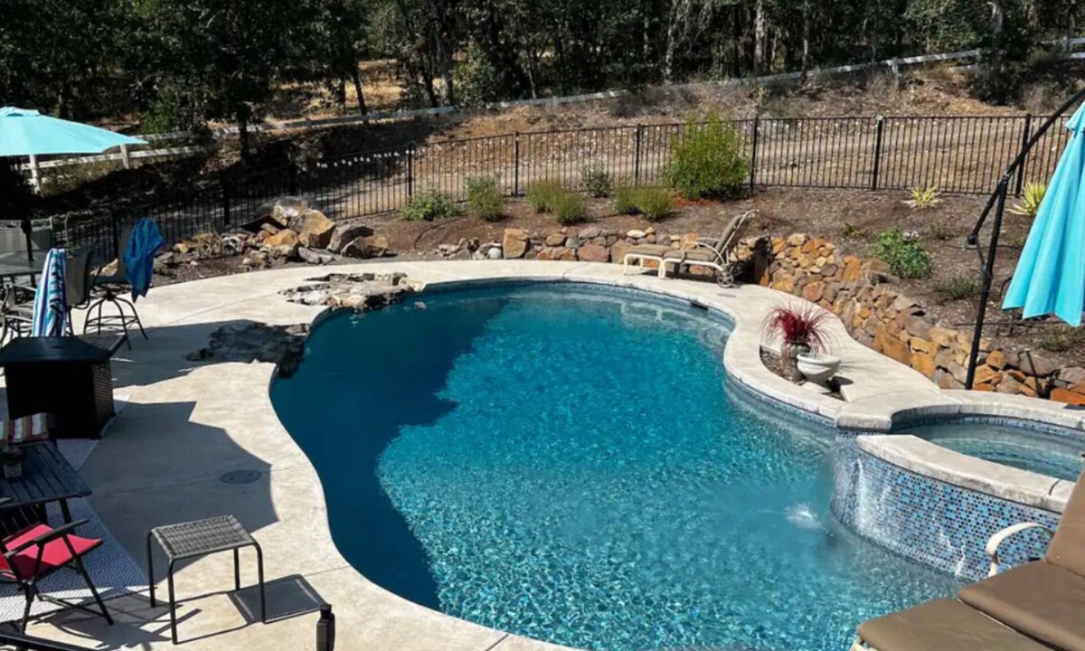 Eagle Point House | Skyfall Landing