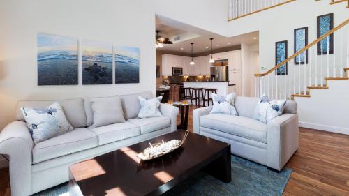 Kulalani Villa | SUMMER BREEZE Sunny 2BR Kulalani Home Next To Community Pool