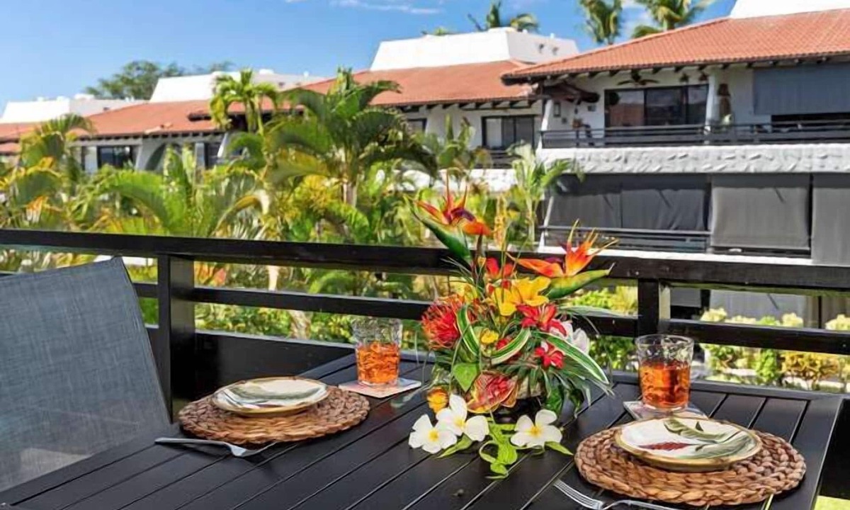 Kailua-Kona Condo | 🏖️Top Floor Kona Condo | Elevator + W/D + Ocean View