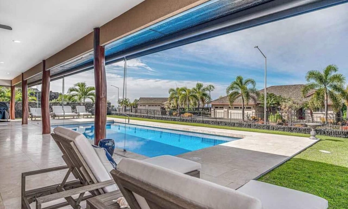 Alii Heights Mauka House | Tropical Beach-Close Kona Retreat with Pool & Lanai