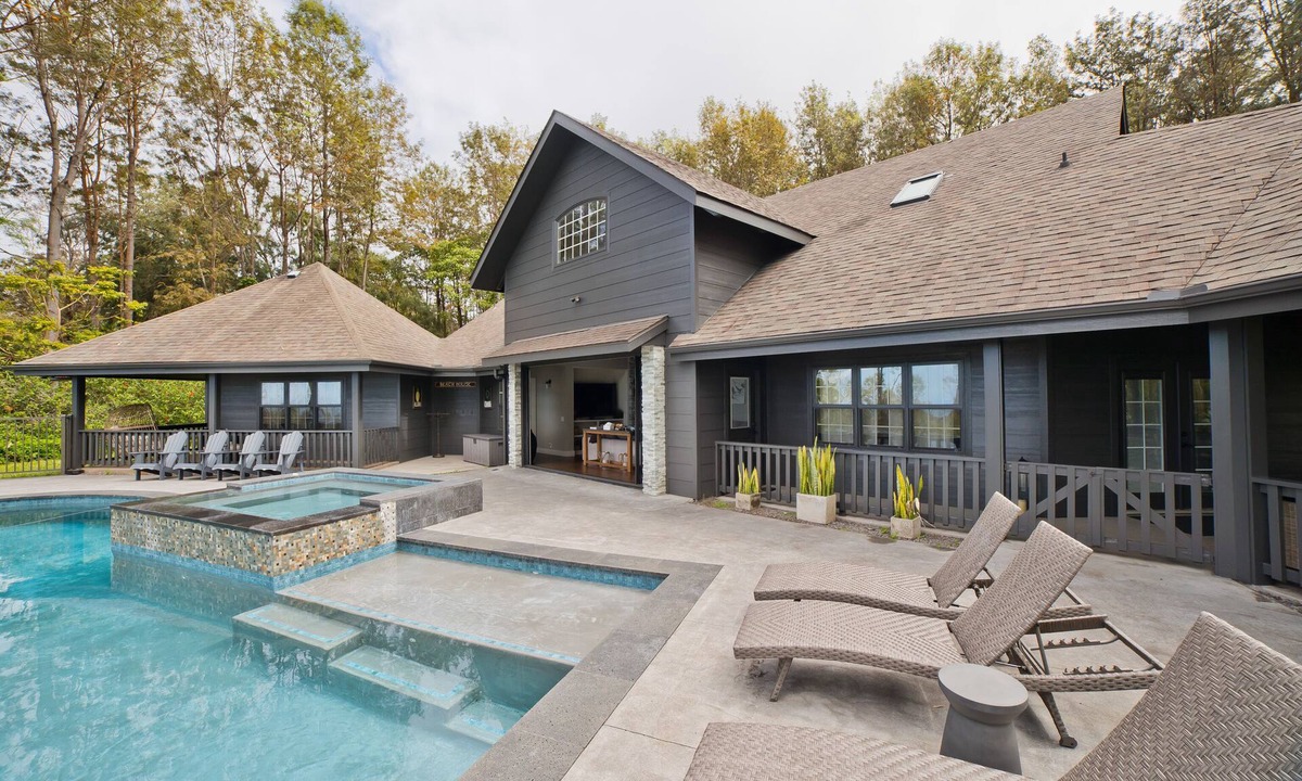Kailua-Kona House | Tropical Estate Retreat. Pool, Hot Tub, Ocean views, starry nights