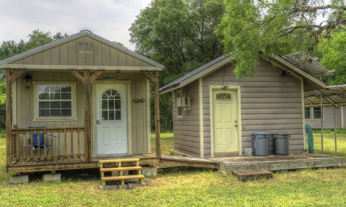 Utopia Cabin | Utopia Bunkhouse