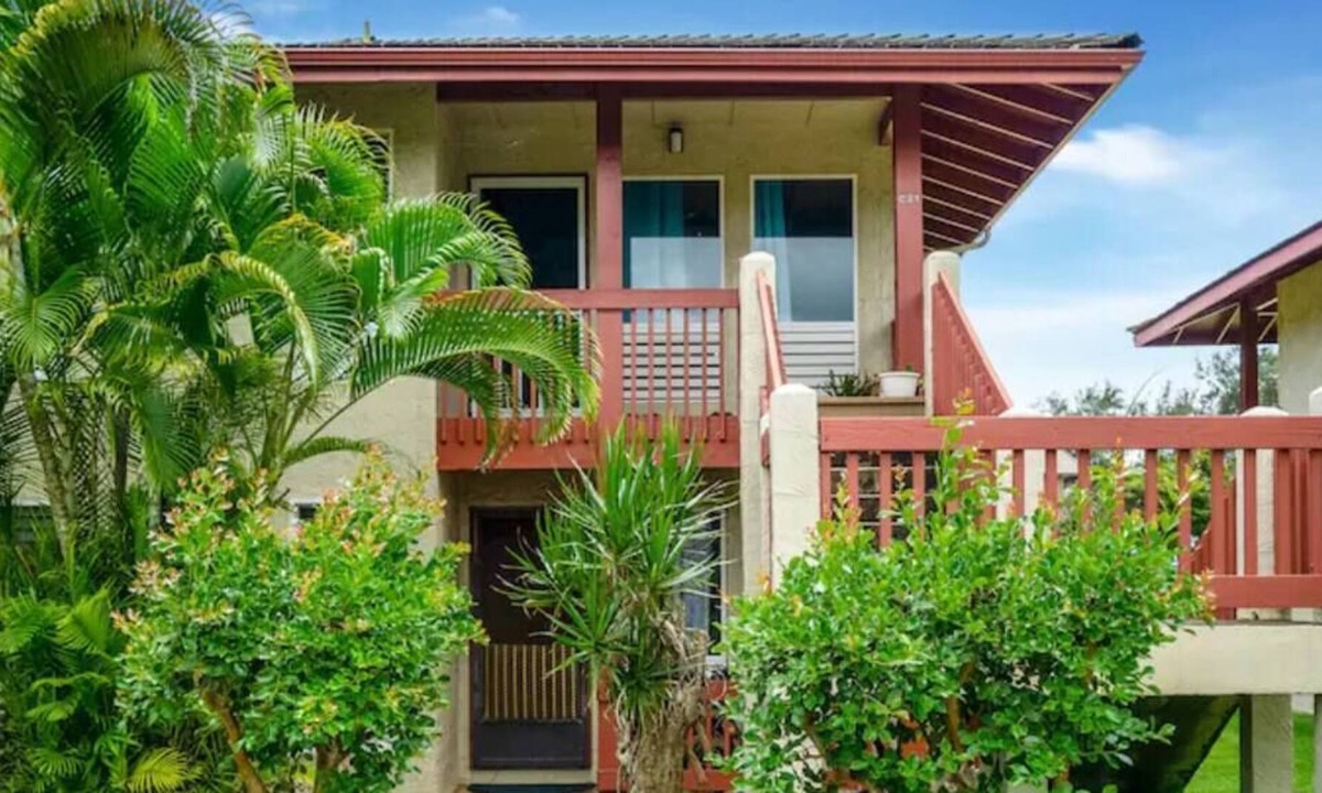 Kapaa House | Village Manor B21 Located in Kapaa