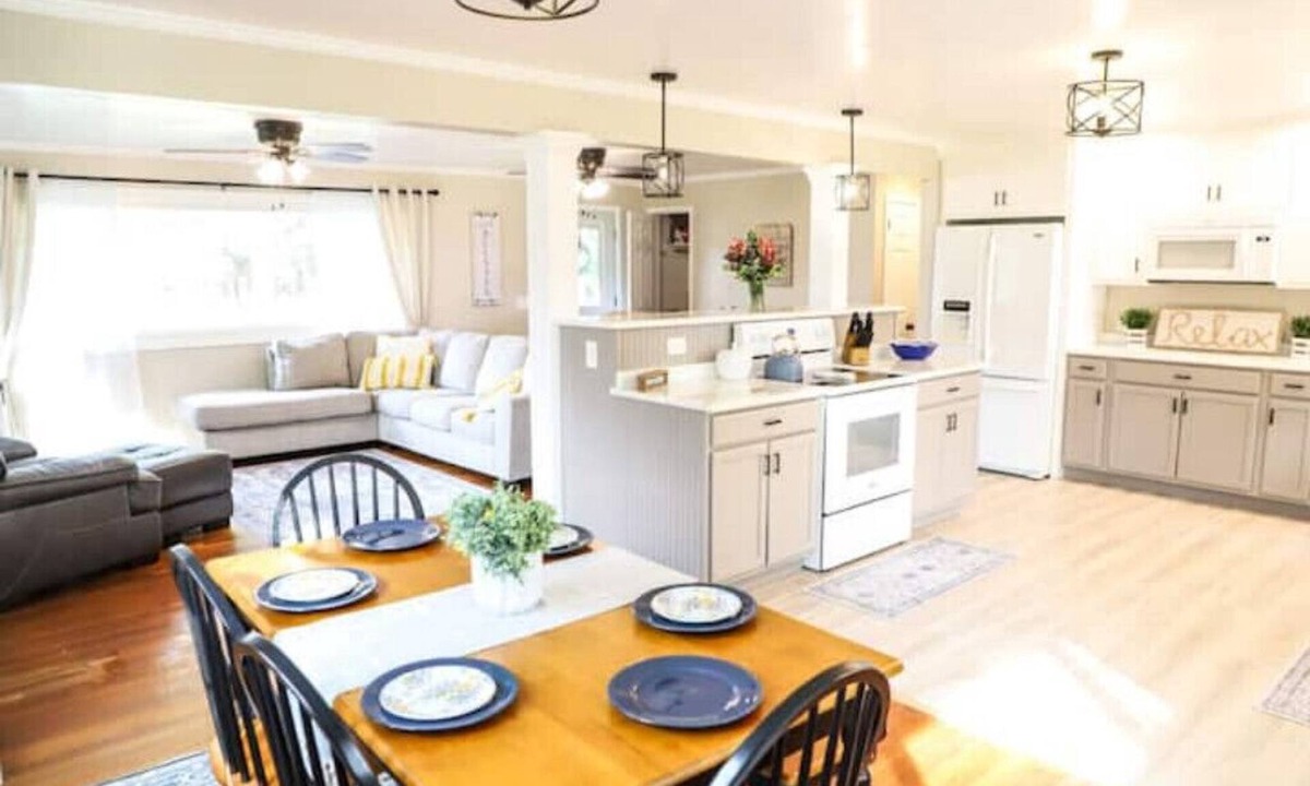 Schley House | Welcome to this Waterfront Home with Amazing Views
