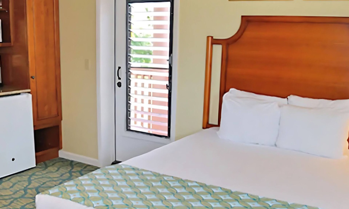 Princeville Resort | Wyndham Ka Eo Kai Resort: Studio Deluxe Suite in Princeville’s Tropical Paradise