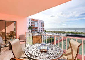 Beachfront Beauty with Private Balcony, Pool, Tennis, Hot Tub, FREE Activities! ~ 210 Reef Club in Indian Rocks Beach