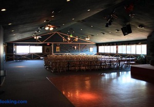 Circle M Camping Resort Loft Park Model 18 in Lancaster