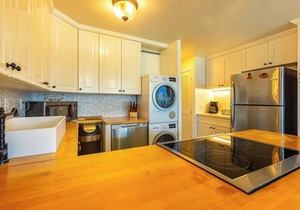 Cozy Oceanfront Condo Whales Pool Beach Access and Central Maalaea Location in Wailuku