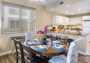 🏖️Kona Townhome w/Ocean Views, Central A/C, Pool + Hot Tub