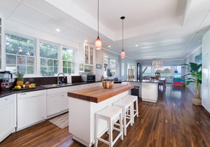 Moku Iki - Lanikai Beach Front : 5 BR, 4 BA House in Kailua, Sleeps 10